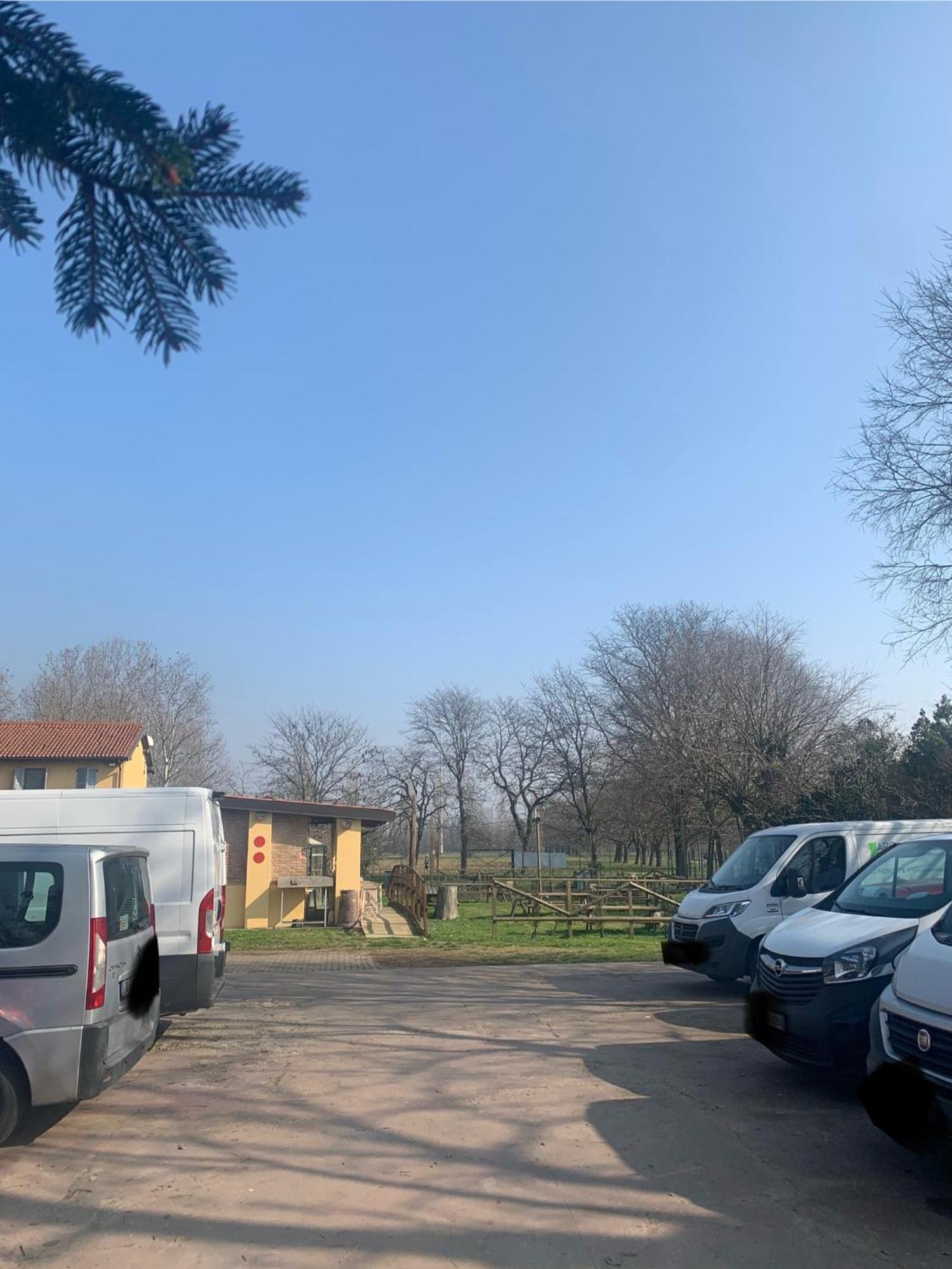 Albergue Cascina Bellaria Milán Exterior foto